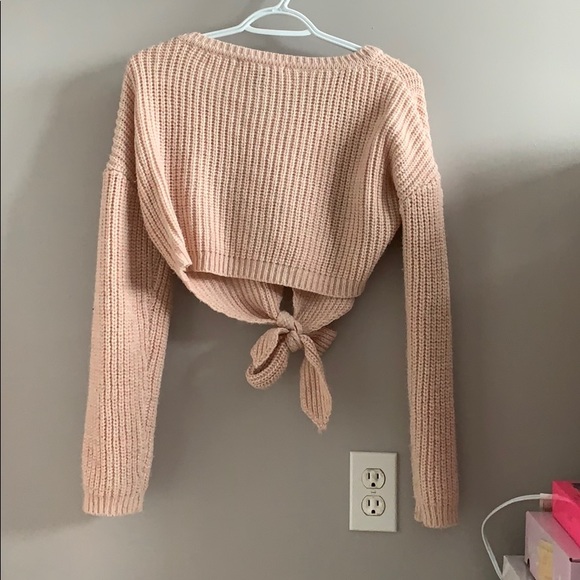 Pink Cropped Sweater From Forever 21 - Picture 2 of 3